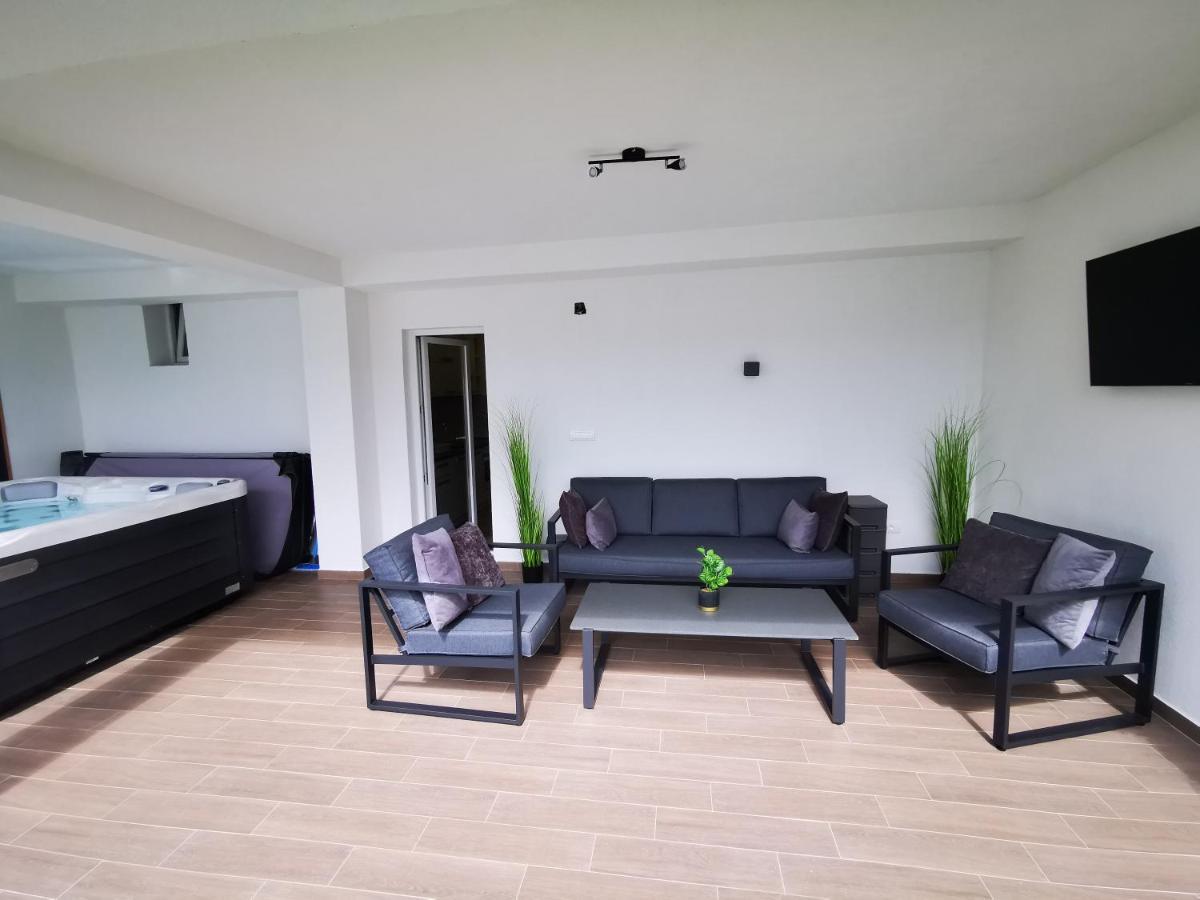 Istocno Sarajevo Apartment ภายนอก รูปภาพ